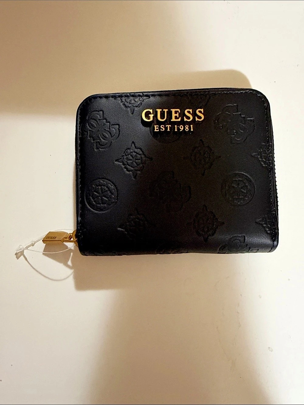 GUESS Small Zip Around Wallet Black